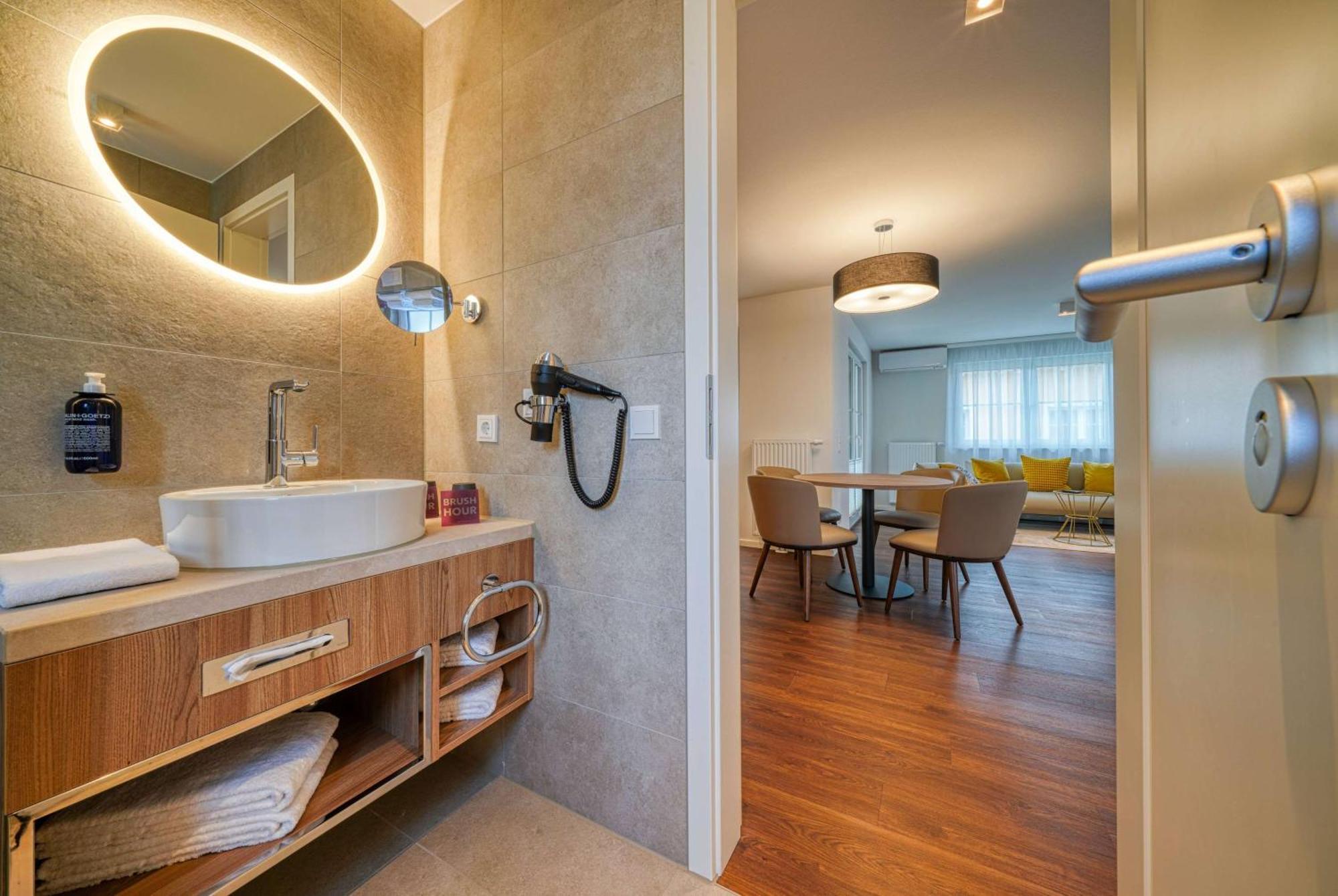 Fourside Hotel Ringsheim, Trademark Collection By Wyndham Exteriör bild